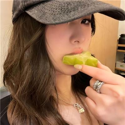 伯爵夫人的耳环